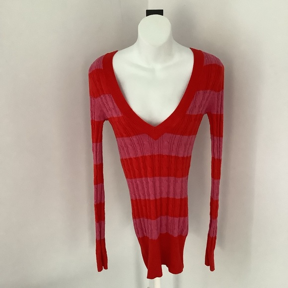 American Eagle Outfitters Y2K Red and Pink Striped V-Neck Sweater Sz. S - Picture 4 of 6